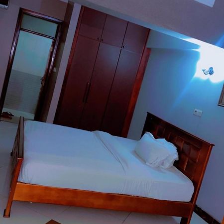 Super Paradise Hotel Kampala Exterior photo